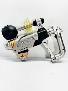 Doctor Who Laser Q. L.A. Quantum Anti-Time Device Hybrid Dalek Cyberman 2004
